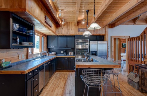 Boone House | Boles Lodge - Hot Tub - Game Room - Outdoor Fireplace - Huge cabin near Blowing Rock!