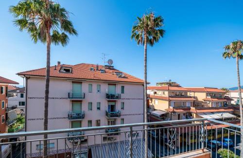 Borgio Verezzi Apartment | Bolle blu - By Ligooria
