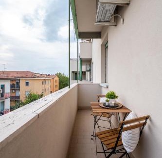 San Donato-San Vitale Apartment | Bologna, 5 Min dal centro e Sant'Orsola, Parcheggio - Corde & Colori