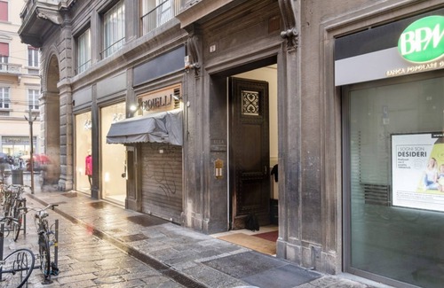 Historic Center Apartment | Bologna Piazza Maggiore Apartment