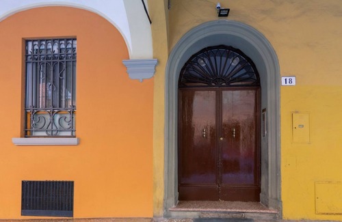 Historic Center Apartment | Bologna Santa Maria dei Servi Apartment x3