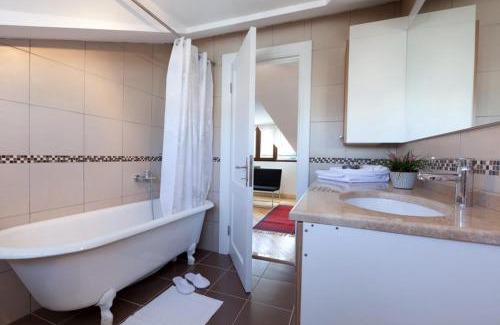 Cumhuriyet Apartment | Bomonti Residence 3 bedroom duplex