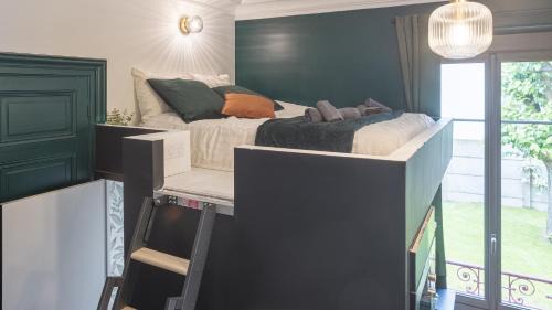 Troyes Apartment | BonAppart 1 - Charme Napoléonien & Confort