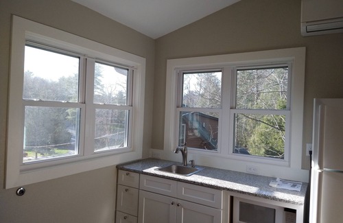 Flat Rock Apartment | Bonclarken Upstairs Studio Apartment