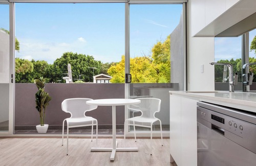 Bondi Apartment | BONDI BEACH STUDIOS: IV