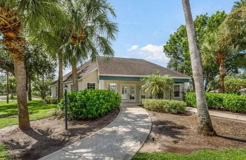 Bonita Springs Apartment | Bonita East Retreat