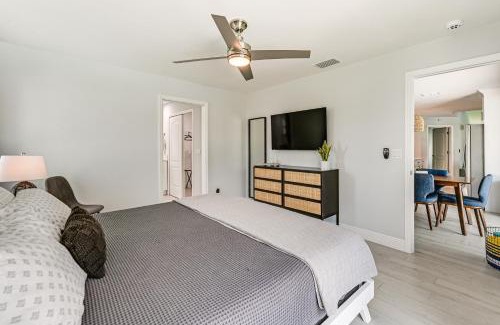 Bonita Springs House | Bonita Springs Home with Lake Views 8 Mi to Beach!
