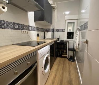 Ciudad Lineal Apartment | Bonito piso cerca de Ventas, Madrid