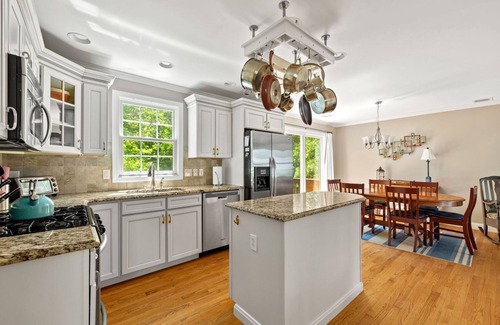 Bonnet Shores House | Bonnet Shores - Private Neighborhood Beach - Built in 2009 - Central Air