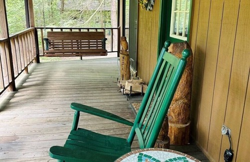 Blairsville Cabin | Bonnie Cabin close to Helton Creek Falls