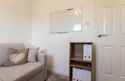 Glasgow House | Bonnie Home, Queens Park, City Centre and Hampden Stadium nearby