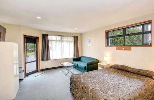 Mosgiel Hotel | Bonnie Knights Motel Mosgiel