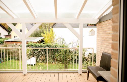 Siegburg House | bonquartier - HOUSE 5BR - GARDEN - FOREST - TOP ROAD CONNECTION