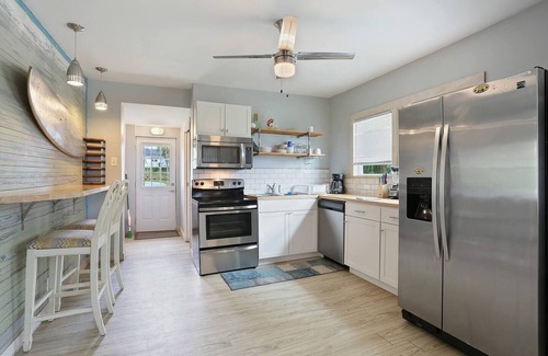 Folly Beach Condo | Boogie Down! Classic Folly Vibe, Lower level unit.