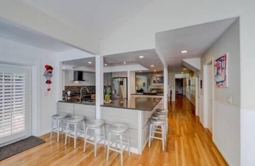 Westside Santa Cruz House | BOOK 3 NIGHTS OCT-NOV FOR 10% discount CRUZ POOL+HOT TUB+DOGS☀️