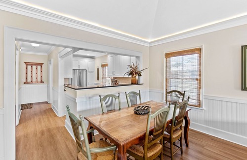 Watercolor Condo | Book a Fall Getaway Today! Park District - Gulf Views! Park Views! Jetted Tub!