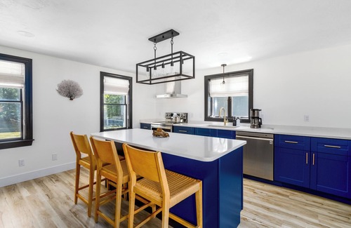 Waquoit Village House | Book a Last Minute Cape Escape! Modern, Tranquil Cape home close to town beaches