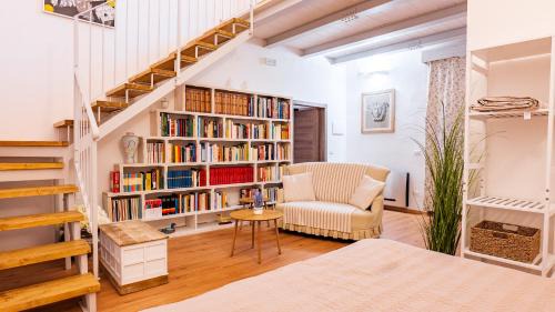 Orvieto House | Book and Bed