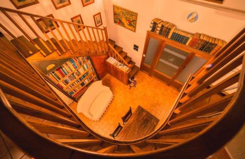 Orvieto House | Book and Bed