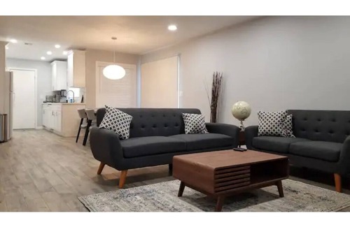 Merced House | Book it and Love it! HGTV Looking Home