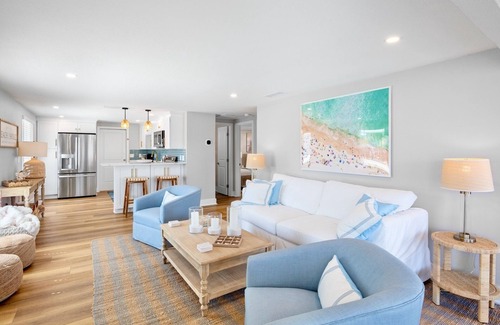 Anna Maria House | Book Magnolia Shores: Family-Friendly Getaway Near Beach with Pool & Mini Golf!