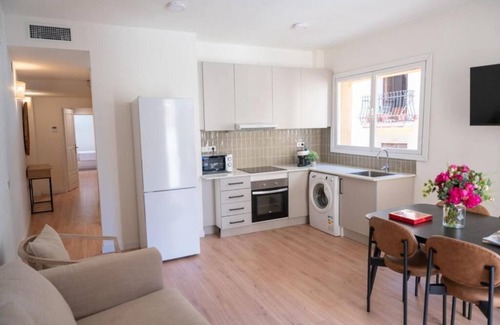 El Raval House | Book now, unpack later. Your Barcelona adventure starts here!