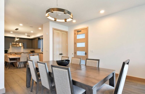 North Park City Condo | Book Today for Summer Stays! Ski-in/Ski-out Access Condo in Slopeside Development, Near Downtown!