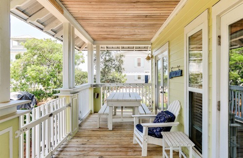 Seacrest Cottage | Book your Fall Break dates now! Pet friendly too!