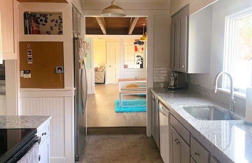 Camp Ellis House | Booking 2025 summer weekly's now! Sleeps 10, steps from beach & 4 miles to OOB!