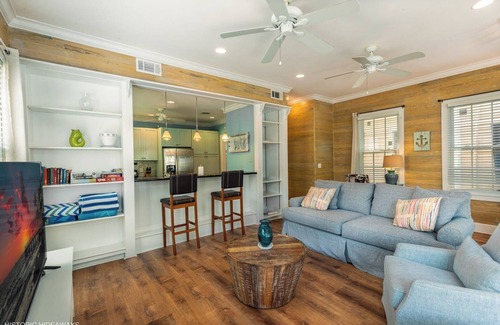 Meadows House | Boomerang Boathouse in Key West