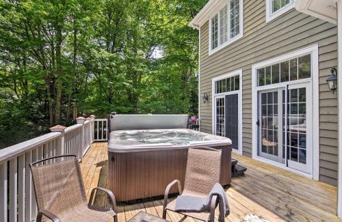 Boone House | Boone Home with Fire Pit - Near App Ski and Sugar Mtn!