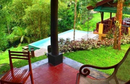 Eratnagoda Hotel | Bopath Falls Rock Chalets