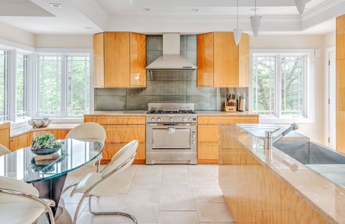 Amagansett House | Bordering 130 Acre Preserve, Heated Gunite Pool, Eat-In Chefs Kitchen
