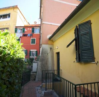 Tellaro House | Borgo Antico - Casa del commodoro