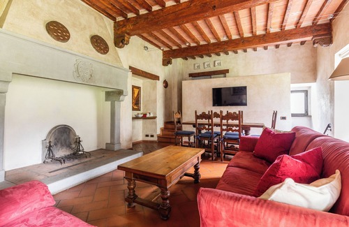 Impruneta Apartment | Borgo dei Ricci Farmhouse: Ricci Junior Suite