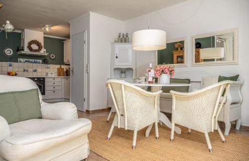 Wieck auf dem Darss Apartment | Born - Wieck Ferienwohnung Wildrose