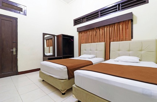 Kebon Sirih Hotel | Borneo Hostel