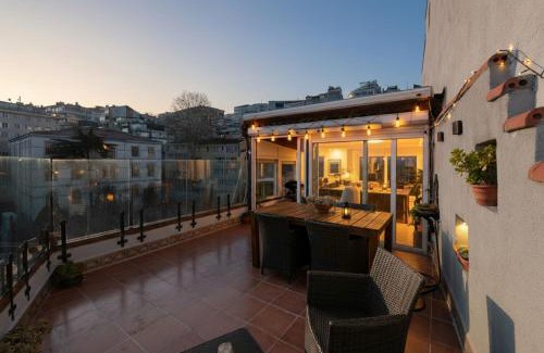 Kabatas Apartment | Bosphorus view-Airport shutle-High Speed WIFI-Private parking