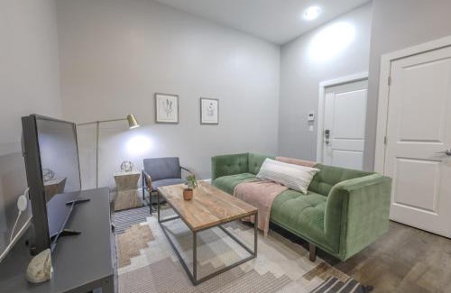 Downtown Boston Apartment | Boston Common Loft with Washer Dryer