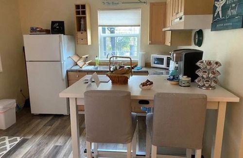 Boston Harbor Apartment | Boston Harbor Garden Studio Apartment Near Marina