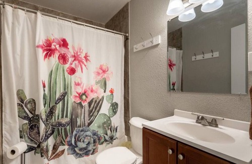 Lubbock House | Boston Haven - 4BR/2BA - Close to Everything