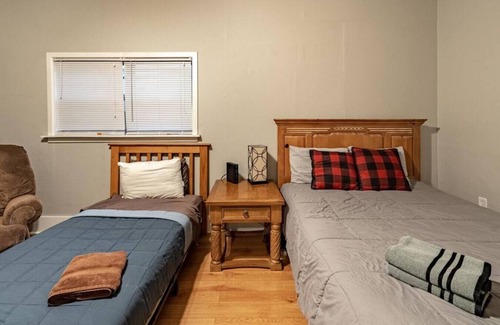 Lubbock House | Boston Haven - 4BR/2BA - Close to Everything