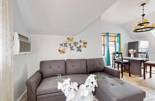 West Street - River Street House | Boston’s Convenient Gem