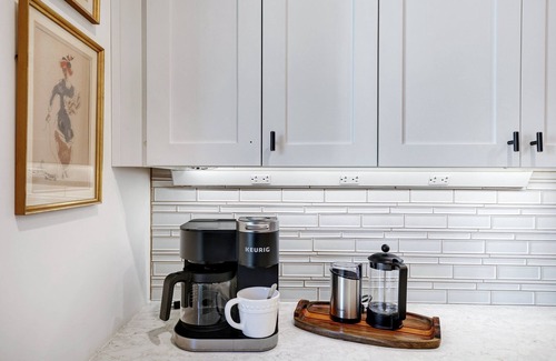 Castle Hills House | Botanica - A Birdy Vacation Rental