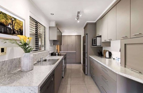 Arrowtown House | Botanical Bliss Summa