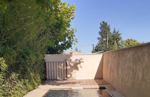 Cuers House | Bottom of villa in mansion with private and secure swimming pool