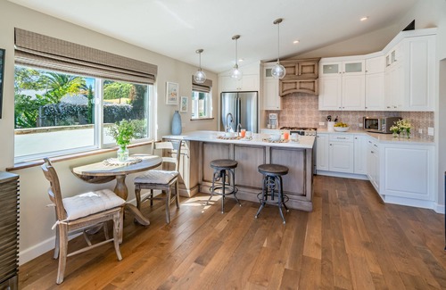 East Mesa Apartment | Bougainvillea Retreat - Mediterranean Retreat Near the Beach