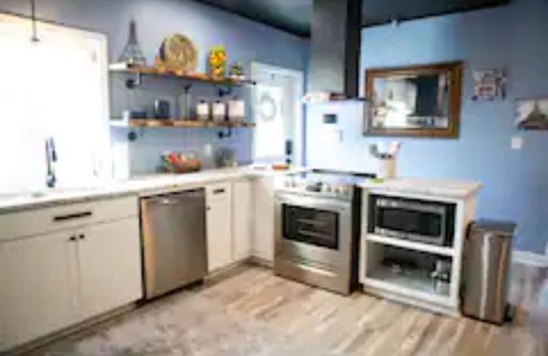 Gainesboro Apartment | Bougie BeBe - Beautiful Apartment on the City Square