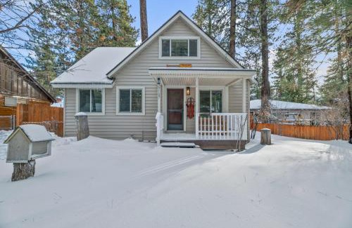 Boulder Bay House | Boulder Bay Bungalow - Updated mountain retreat with hot tub, game table, and sauna!