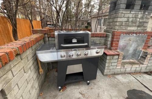 Boulder Bay House | Boulder Bay Bungalow - Updated mountain retreat with hot tub, game table, and sauna!